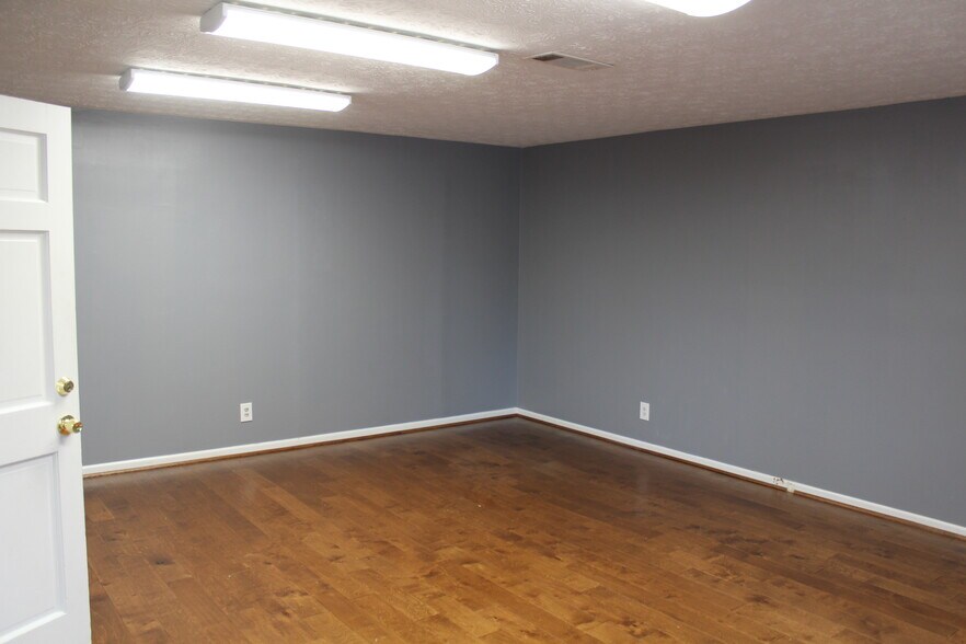 2931 Lewis St, Kennesaw, GA à louer - Photo intérieure - Image 3 de 5
