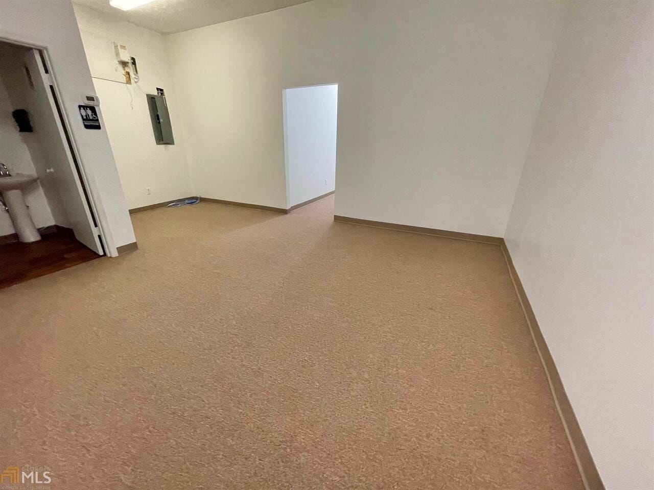 3200 N Henry Blvd, Stockbridge, GA for lease Interior Photo- Image 1 of 6