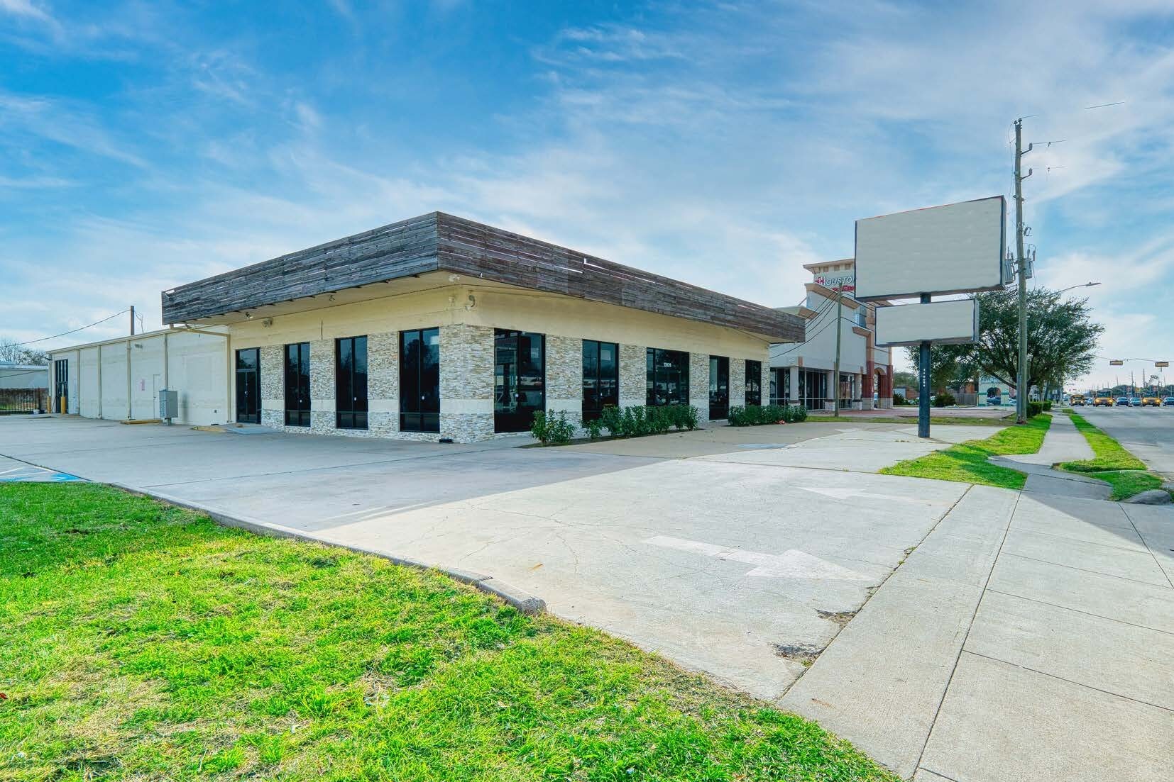 13939 Westheimer Rd, Houston, TX à vendre Photo du bâtiment- Image 1 de 22