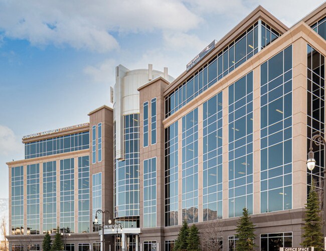 7730 S Union Park Ave, Midvale, UT à louer - Photo du bâtiment - Image 1 de 14