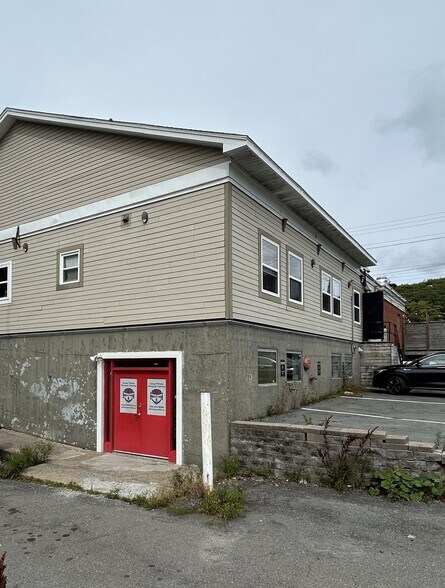 247 Herring Cove Rd, Halifax, NS à louer - Photo du bâtiment - Image 3 de 11