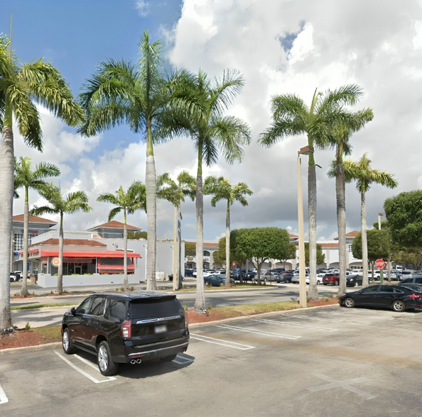 Flex in Miami, FL for lease - Primary Photo - Image 1 of 4