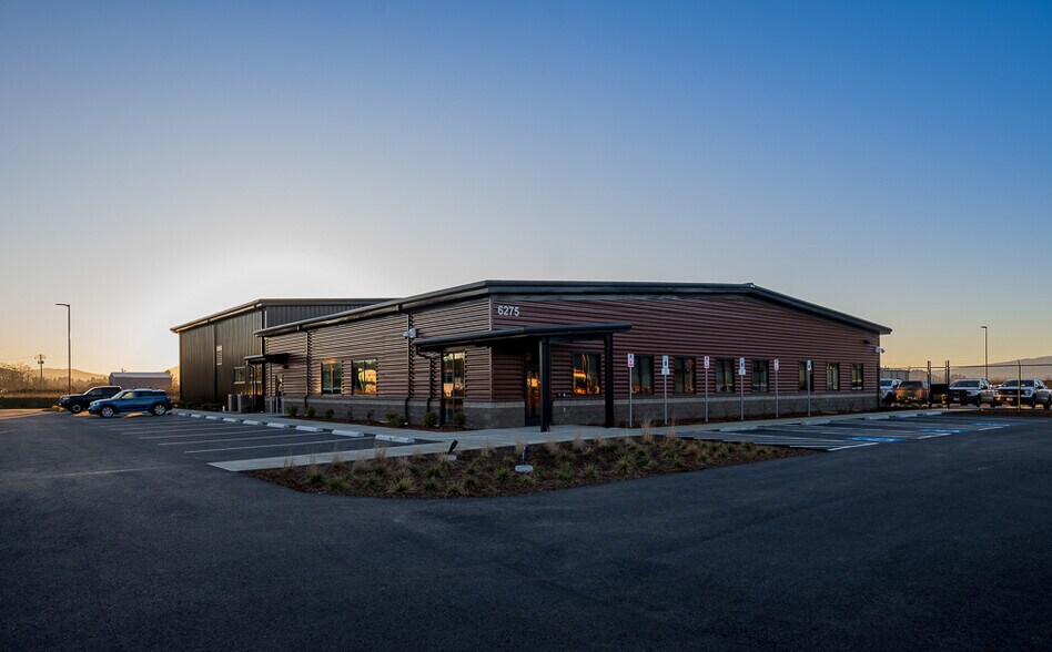 6275 Blimp Blvd, Tillamook, OR à vendre - Photo du bâtiment - Image 1 de 4