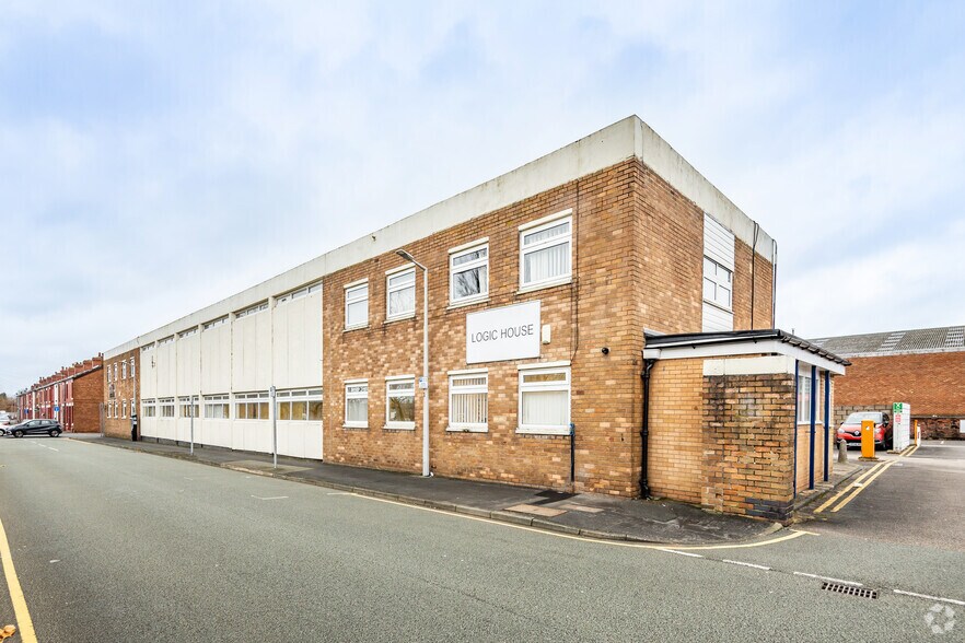 Central St, St. Helens à vendre - Photo du bâtiment - Image 3 de 9