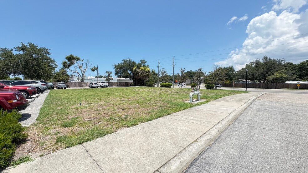 20 E Bay St, Osprey, FL à vendre - Photo du bâtiment - Image 2 de 24