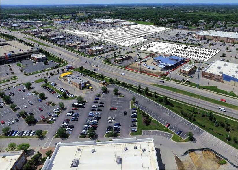Plaza at the Speedway, Kansas City, KS for lease - Building Photo - Image 2 of 3