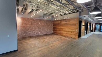 655 156th Ave SE, Bellevue, WA for lease Building Photo- Image 2 of 2