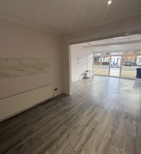 132 Pinner Rd, Harrow for lease Interior Photo- Image 2 of 5