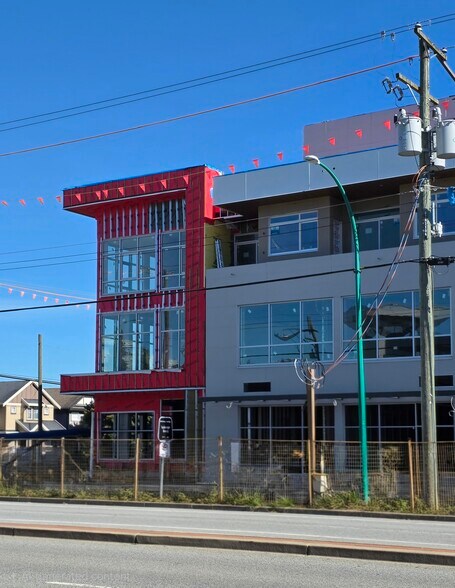 7168 192 St, Surrey, BC à louer - Photo du bâtiment - Image 2 de 6