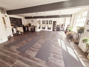 7 Mill St, Trowbridge for lease Interior Photo- Image 2 of 2