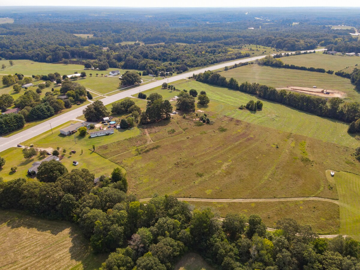 4588 Highway 101, Woodruff, SC à vendre Photo principale- Image 1 de 10