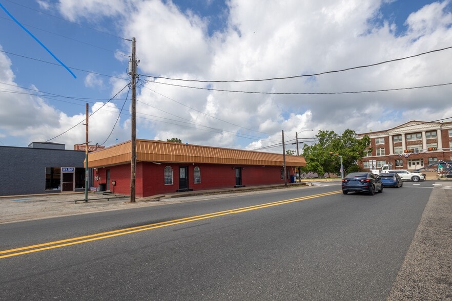 101 S Main St, Quitman, TX for sale - Building Photo - Image 2 of 31