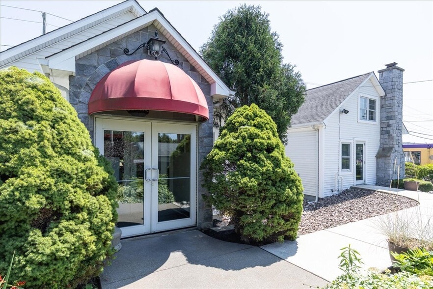 7158 Transit Rd, Buffalo, NY for sale - Building Photo - Image 3 of 39