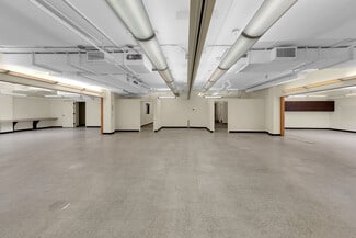 Plus de détails pour 242-244 E Second St, New York, NY - Local d'activités à louer