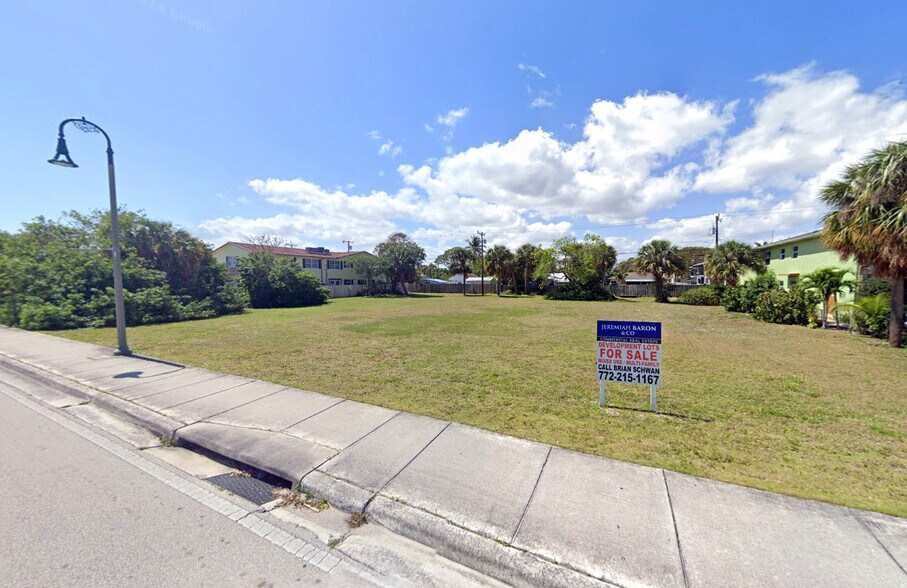 1021 S Federal Hwy, Lake Worth, FL à vendre - Photo du bâtiment - Image 2 de 3