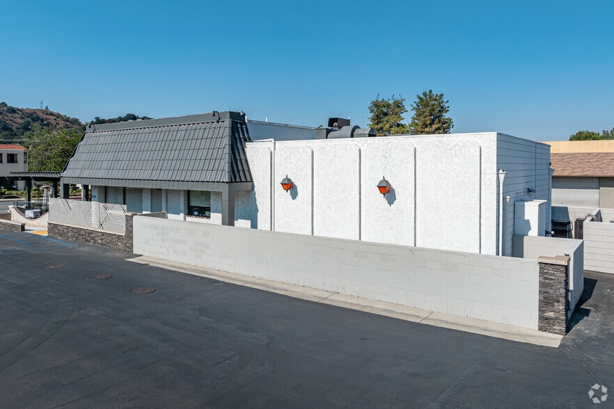 1031 E Route 66, Glendora, CA for sale - Building Photo - Image 2 of 4