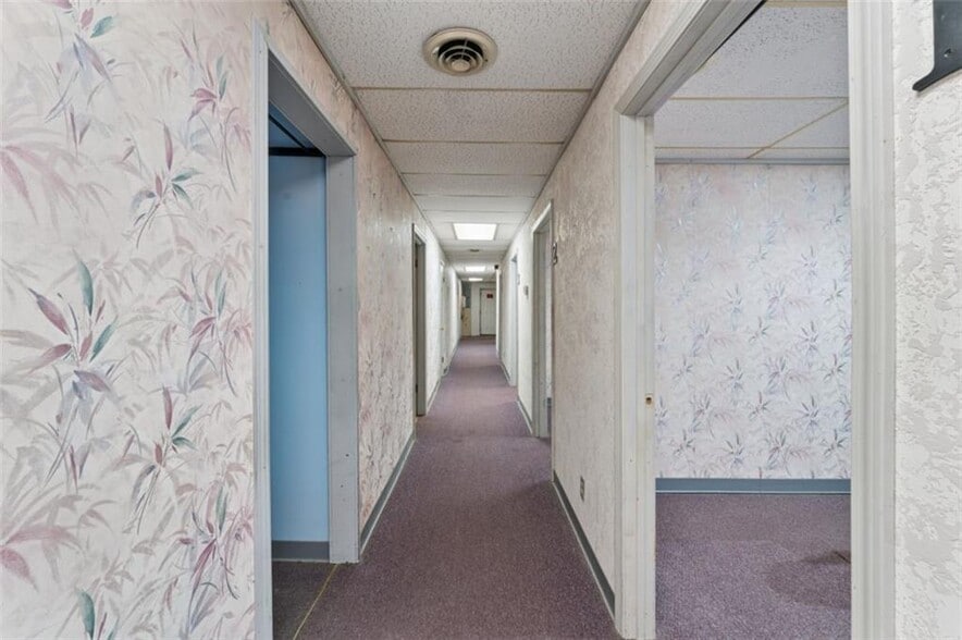 723 S Main St, Concordia, MO for sale - Interior Photo - Image 3 of 9