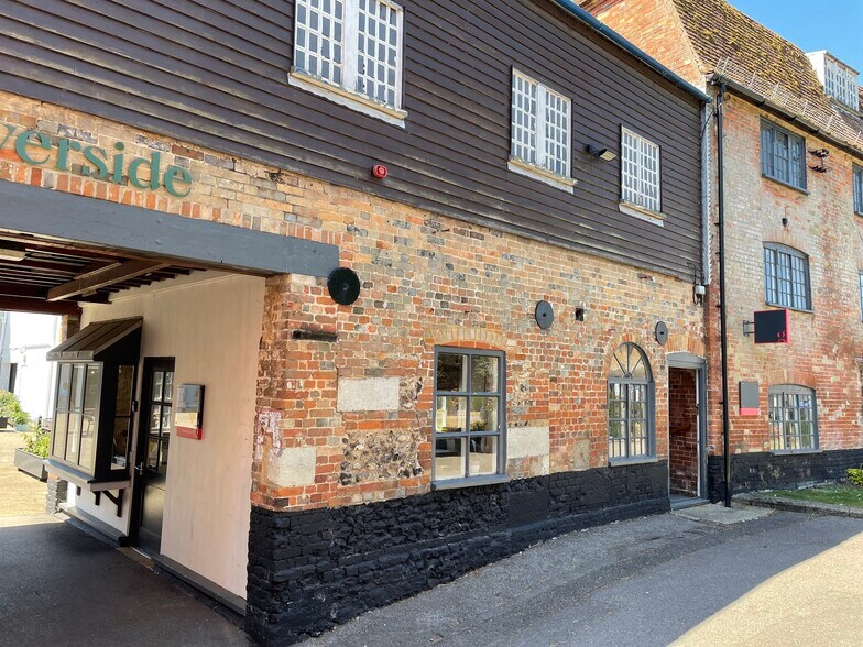 King St, Wilton à louer - Photo du bâtiment - Image 3 de 6