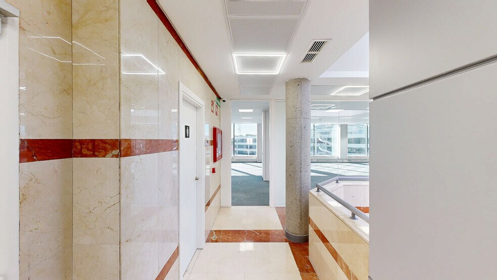 Calle del Musgo, 1, Madrid, Madrid à louer - Numérisation 3D de Matterport - Image 2 de 11