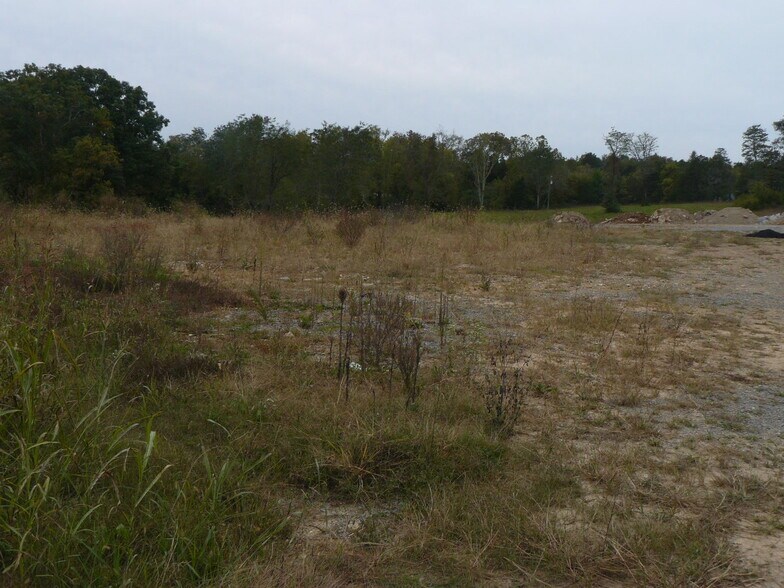 Davis Drive, New Tazewell, TN à vendre - Photo du bâtiment - Image 2 de 6