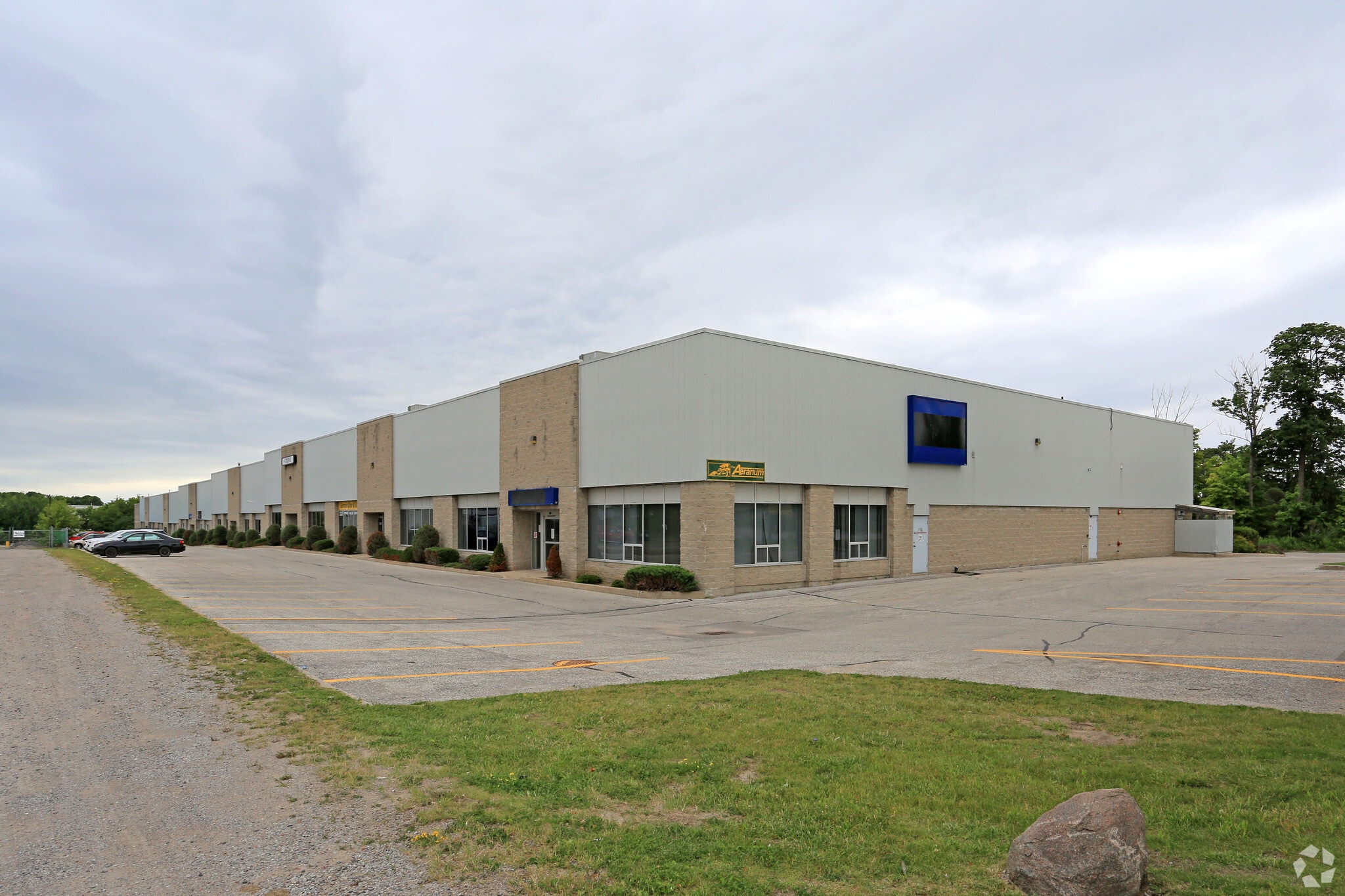 56 Churchill Dr, Barrie, ON for sale Primary Photo- Image 1 of 1