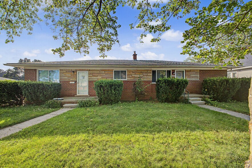 1521 Electric Ave, Lincoln Park, MI à vendre - Photo du bâtiment - Image 2 de 18