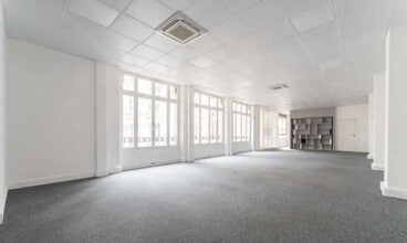 3 Rue D'Edimbourg, Paris for lease Interior Photo- Image 1 of 6