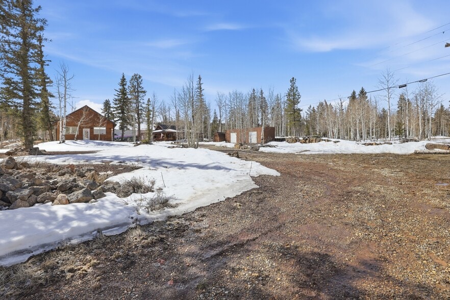 3725 Movie Ranch Rd, Duck Creek Village, UT for sale - Building Photo - Image 3 of 37