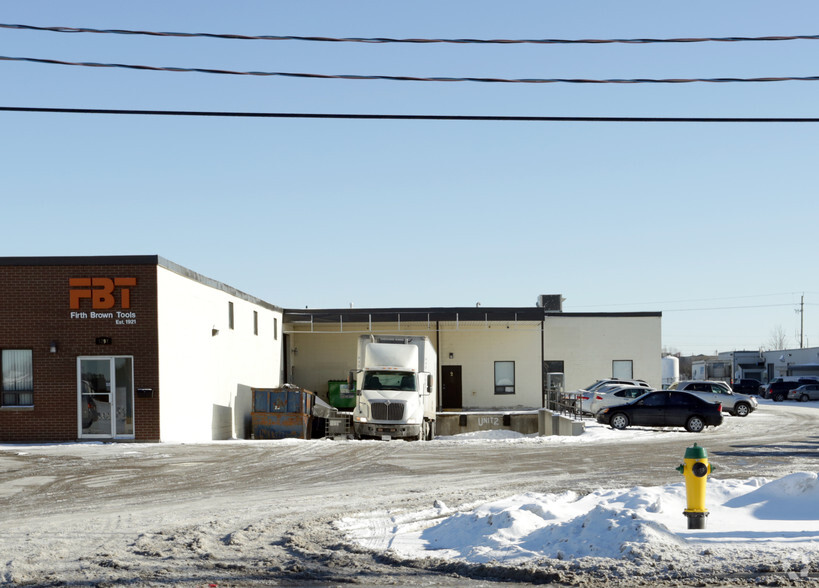 1297 Industrial Rd, Cambridge, ON à louer - Photo du bâtiment - Image 2 de 5