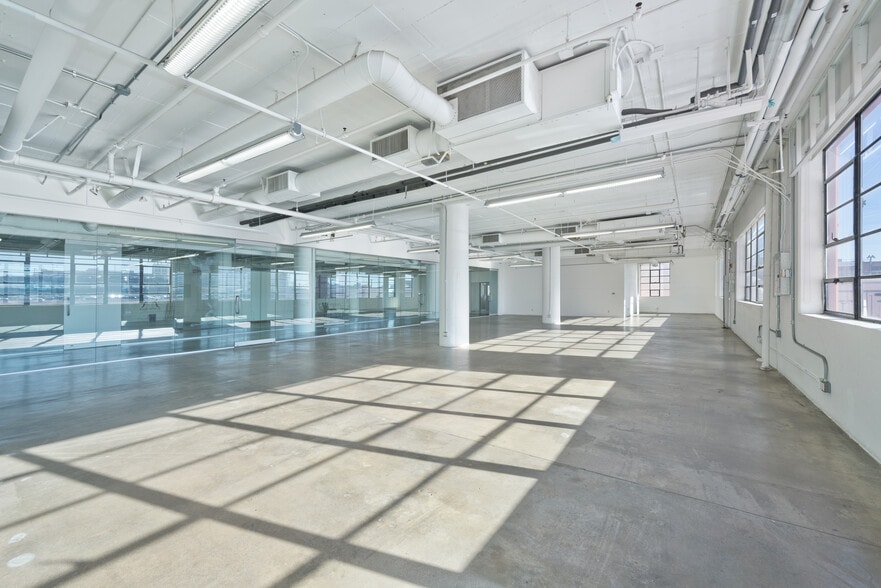 910 S Los Angeles St, Los Angeles, CA for lease - Interior Photo - Image 2 of 10