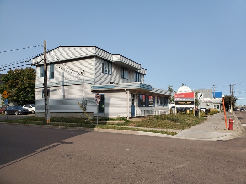 233 St George St, Moncton, NB à louer - Photo du bâtiment - Image 3 de 5
