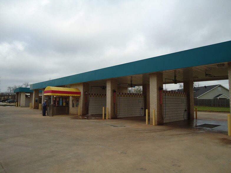 1751 Jimmie Davis Hwy, Bossier City, LA à vendre - Photo du bâtiment - Image 2 de 14