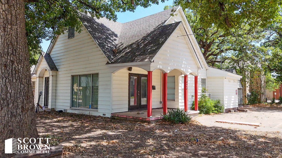 424 Bryan St, Denton, TX à vendre - Photo du bâtiment - Image 2 de 25