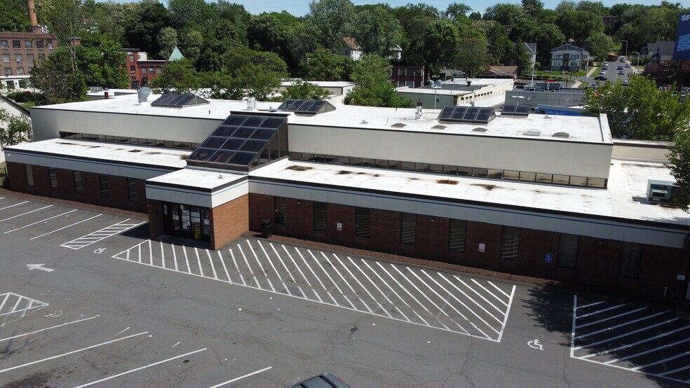 505-583 E Columbus Ave, Springfield, MA à vendre - Photo du bâtiment - Image 3 de 6