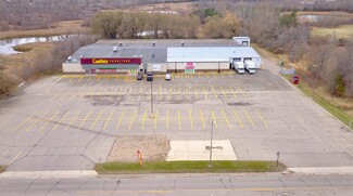 Plus de détails pour 310 34th Ave W, Alexandria, MN - Vente au détail à louer