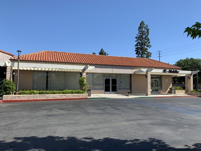 355-475 E Avenida De Los Arboles, Thousand Oaks, CA à louer - Photo du bâtiment - Image 2 de 2