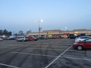 8204-8260 23 Mile Rd, Shelby Township, MI for lease Building Photo- Image 1 of 3