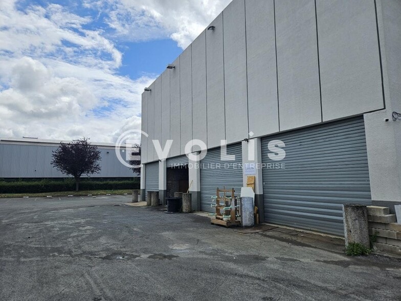 Flex in Wissous for lease - Building Photo - Image 1 of 22