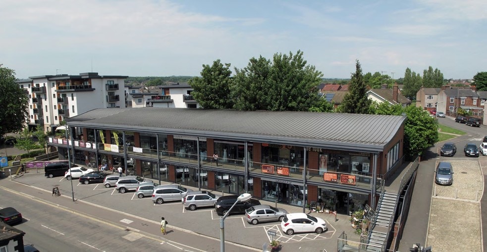 131 Chatsworth Rd, Chesterfield for lease - Building Photo - Image 2 of 13