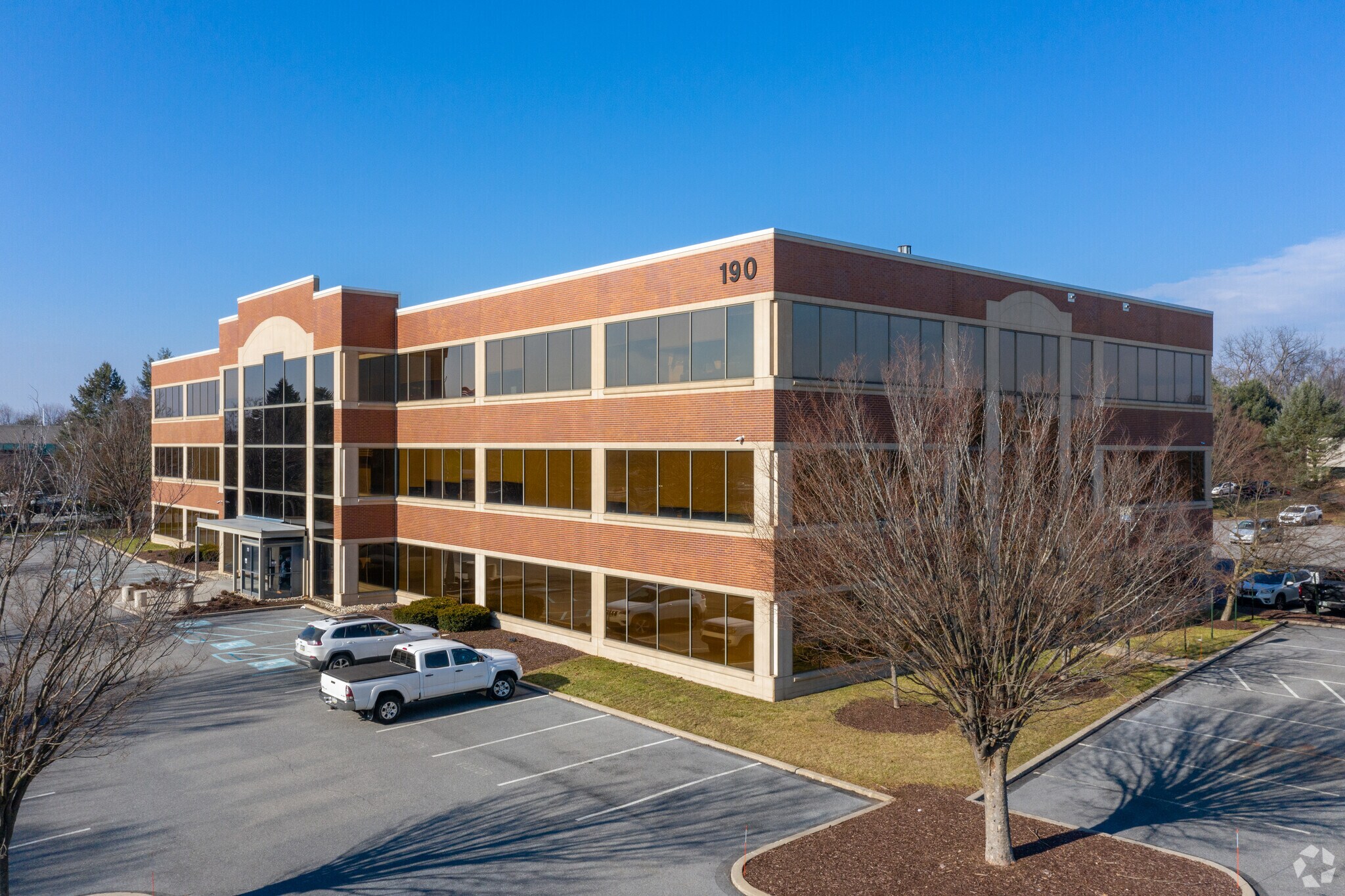 190 Brodhead Rd, Bethlehem, PA for lease Primary Photo- Image 1 of 18