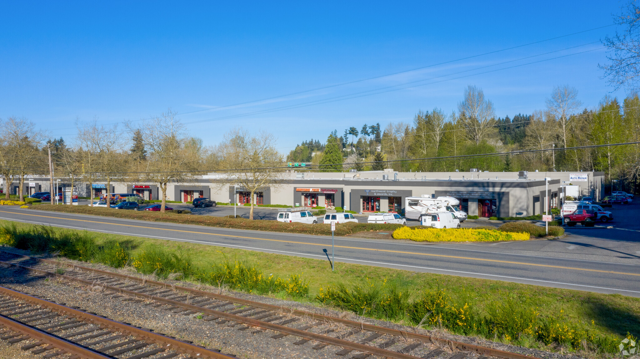 13404-13432 NE 177th Pl, Woodinville, WA for lease Building Photo- Image 1 of 5