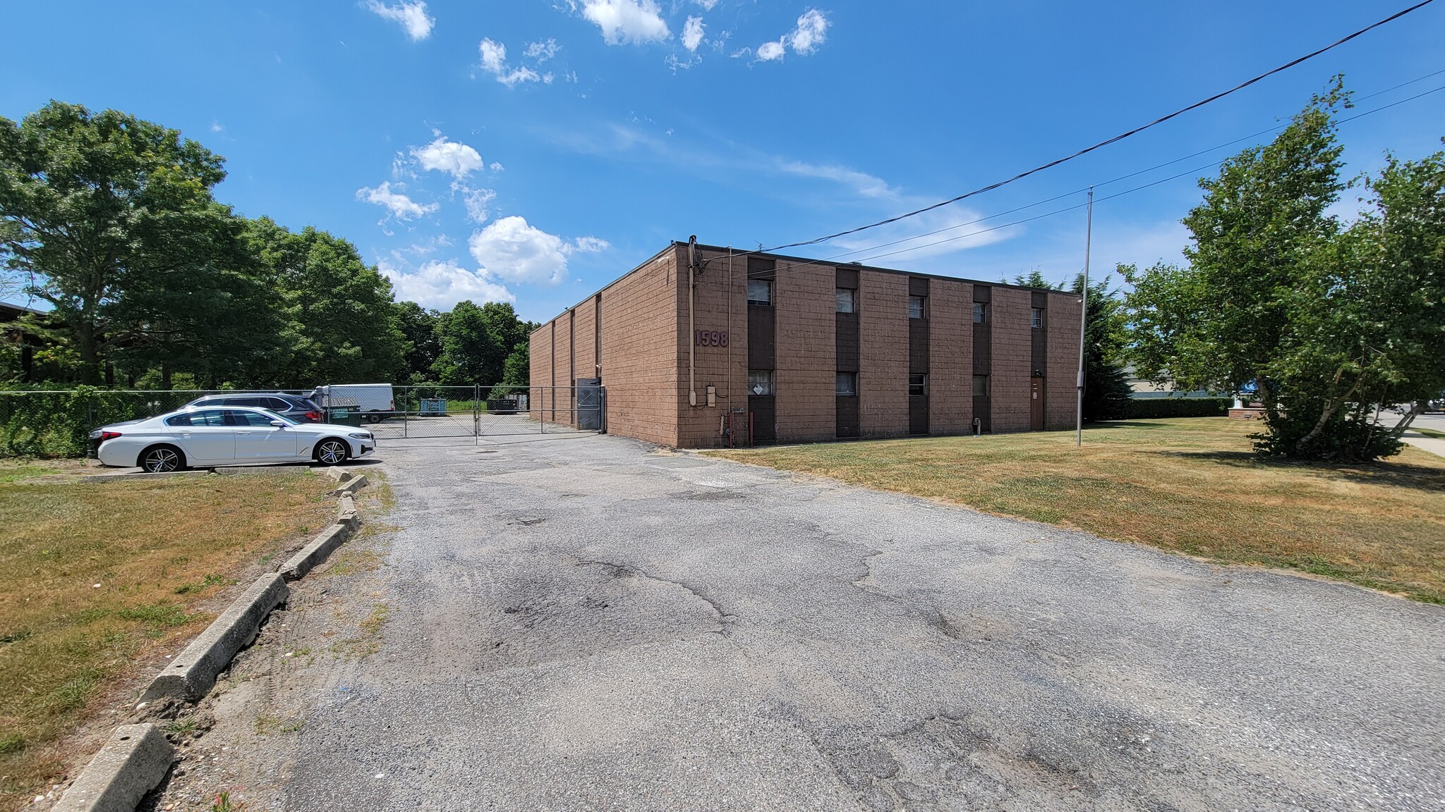 1598 Lakeland Ave, Bohemia, NY à vendre Photo du bâtiment- Image 1 de 1