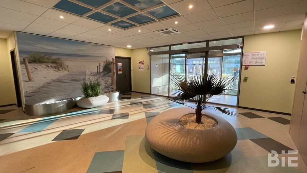 22 Avenue Léonard De Vinci, Pessac à louer - Hall d’entrée - Image 2 de 12