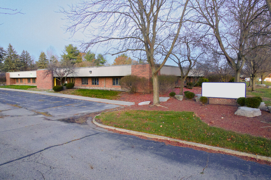 2370 Science Pky, Okemos, MI for lease - Building Photo - Image 1 of 10