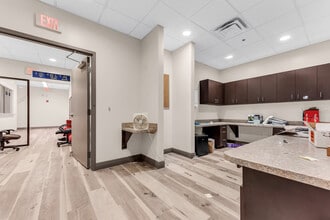 7408 Lake Worth Rd, Lake Worth, FL for lease Interior Photo- Image 1 of 15