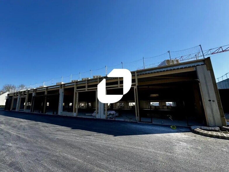 Flex dans Cormontreuil à louer - Photo du bâtiment - Image 3 de 7