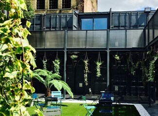Plus de détails pour Gossamer Gdns, Londres - Commerce de détail à louer