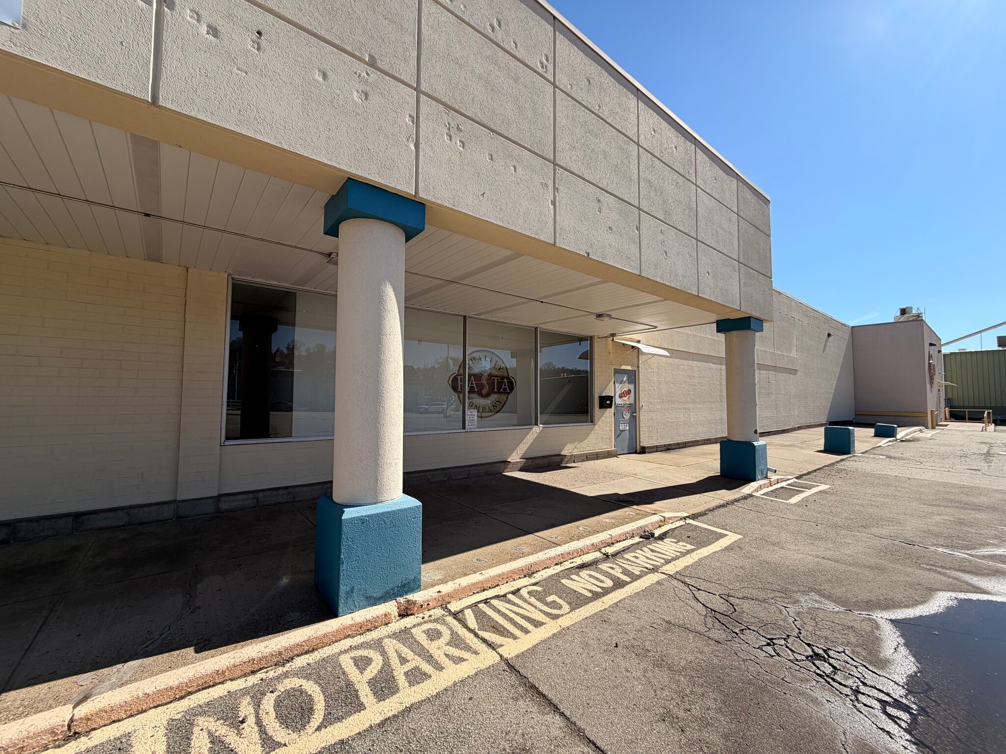 100 Chamber Plz, Charleroi, PA for lease Primary Photo- Image 1 of 19