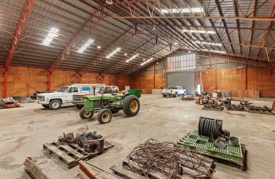 7836 W Boekel Rd, Rathdrum, ID à vendre - Photo du bâtiment - Image 2 de 9