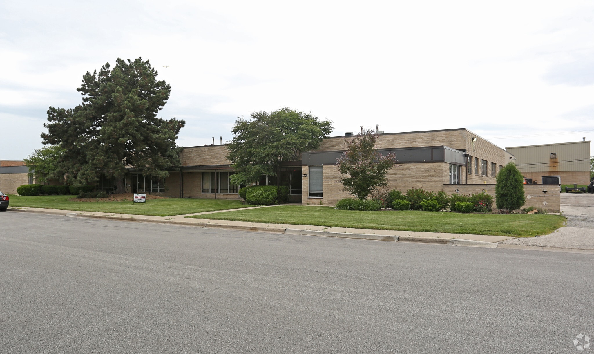 2400-2420 Delta Ln, Elk Grove Village, IL for lease Primary Photo- Image 1 of 5